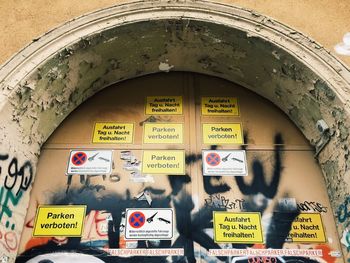 Information sign on the wall