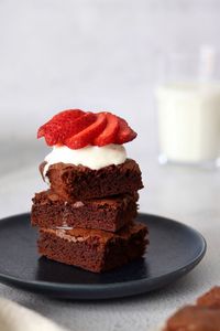 Close-up of cake in plate on table