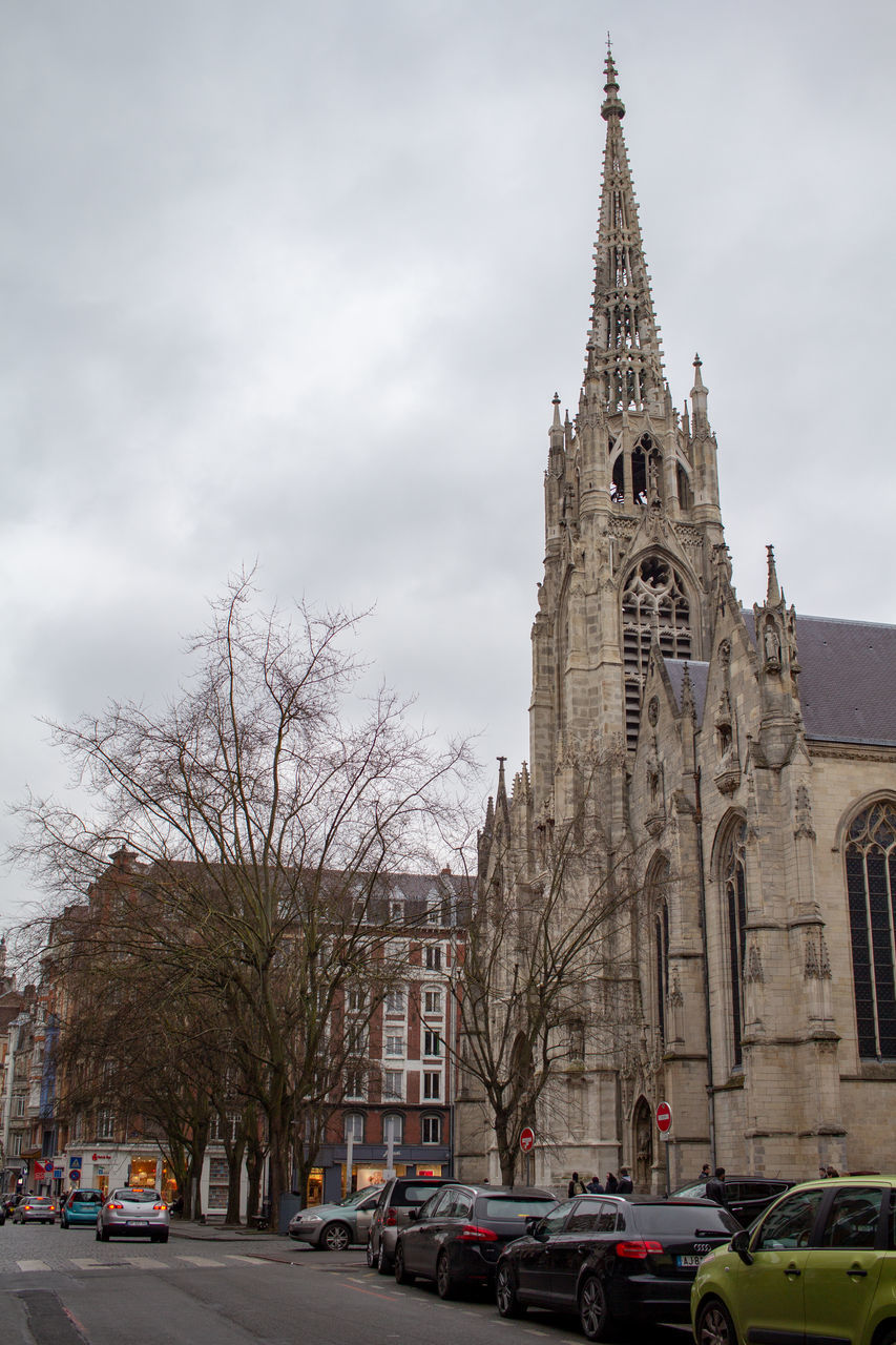 VIEW OF BUILDINGS AGAINST SKY