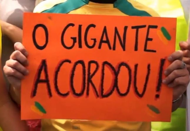 O gigante ACORDOU! 