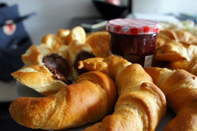 Close-up of bread in plate on table