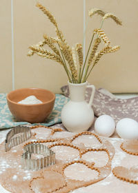 Close-up of plant in vase on table