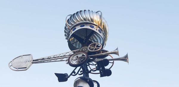 Low angle view of street light against clear sky