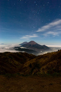 The beauty of the night on mount prau, dieng