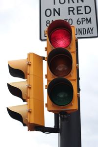 View of traffic red light in the city 