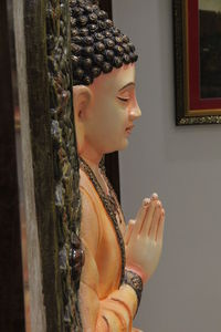 Side view of young woman looking away