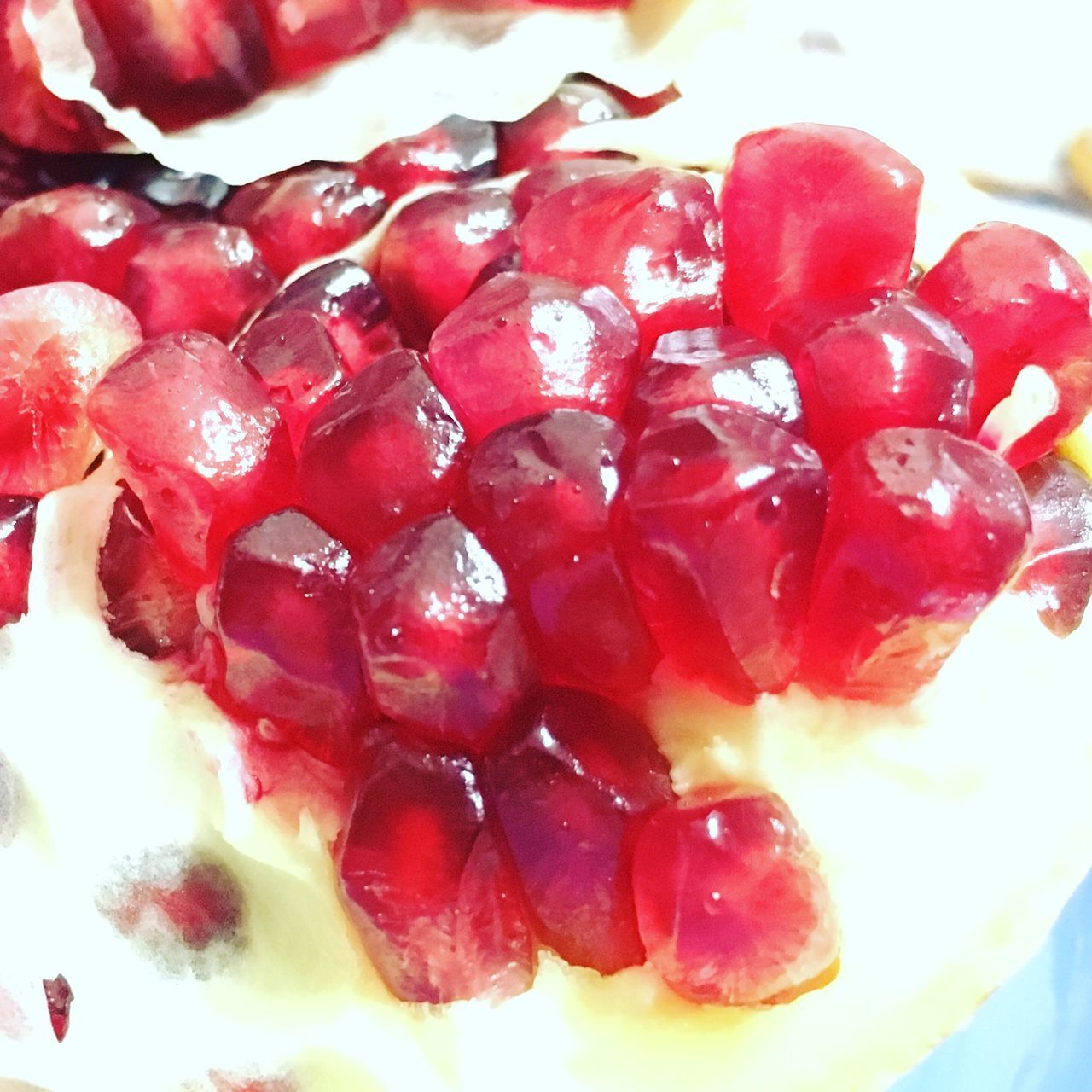 CLOSE-UP OF STRAWBERRIES ON STRAWBERRY