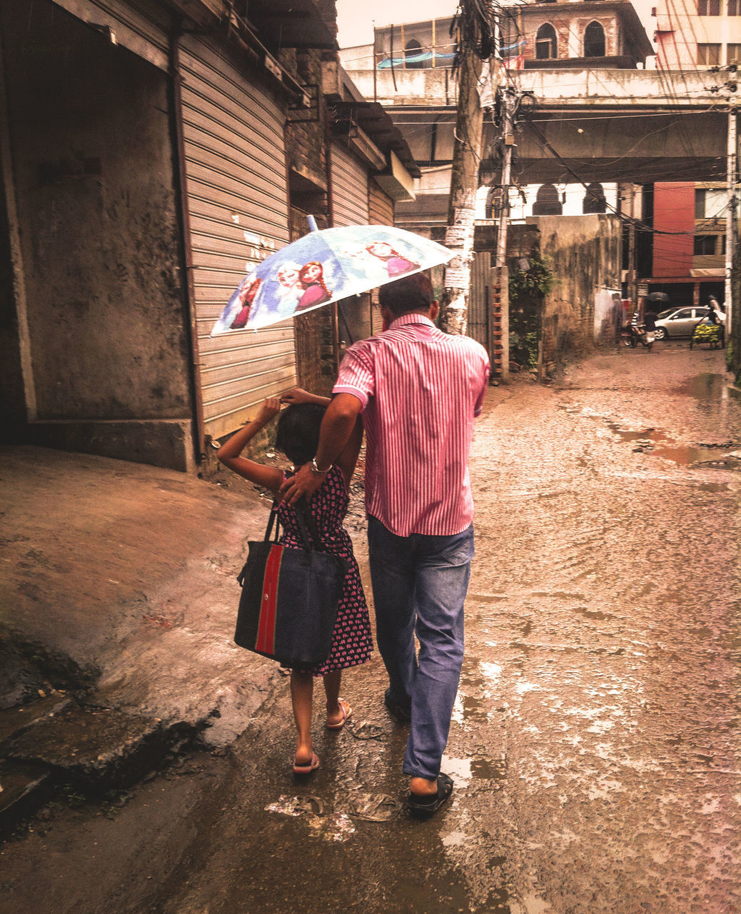 two people, full length, built structure, architecture, building exterior, women, real people, rear view, travel destinations, outdoors, adult, city, people, day, adults only, men, togetherness, sky