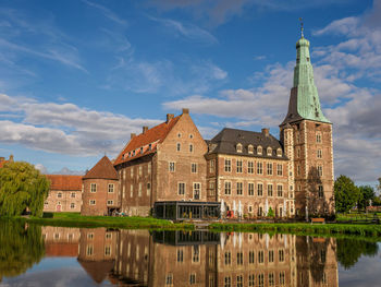 The castle of raesfeld in germany