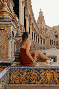 Model in plaza de espana