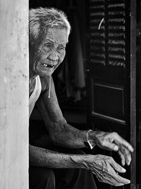 Senior man drooling at entrance