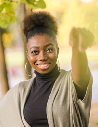 Portrait of a smiling young woman