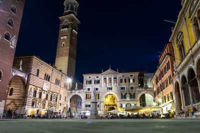 Piazza dei signori - verona at night