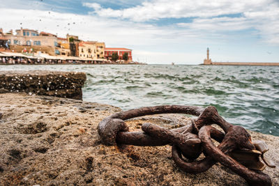 Anchoring at the pier of rethymnon