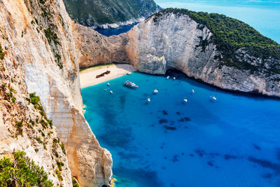 Scenic view of sea against mountain