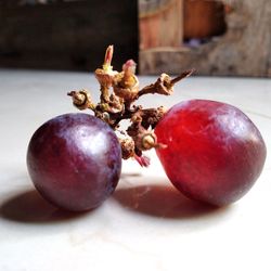 Close-up of apples on table