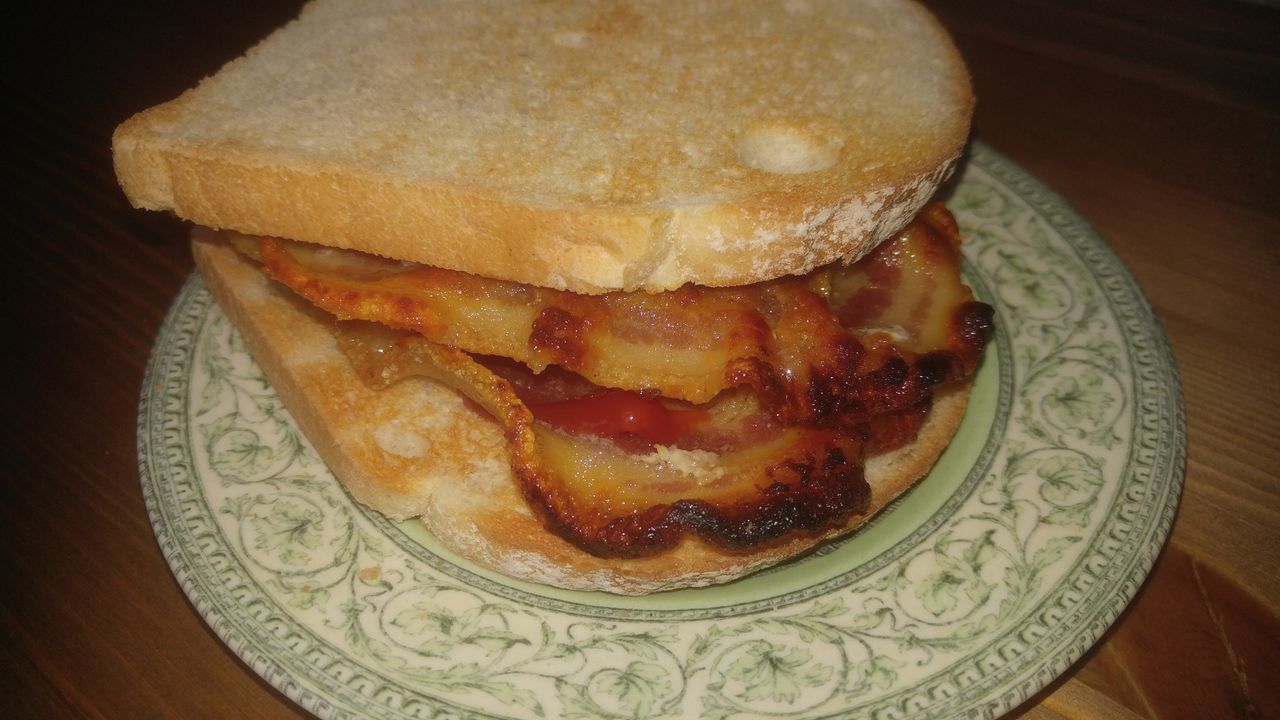 HIGH ANGLE VIEW OF BREAKFAST ON TABLE