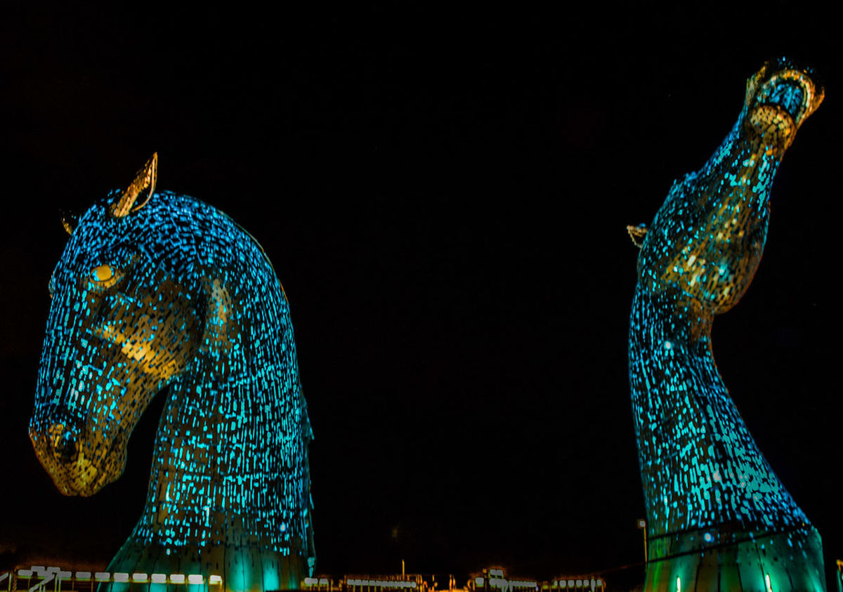 night, illuminated, architecture, statue, animal representation, representation, animal, no people, sculpture, horse, travel destinations, city, nature, animal themes, decoration, animal wildlife, built structure, outdoors, landmark, creativity