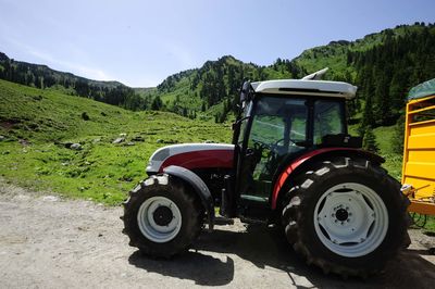 The tractor as an indispensable working tool in agriculture and farming