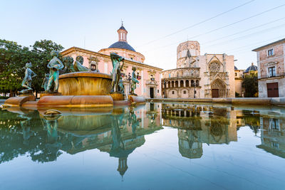 Plaza de la virgen, valencia cathedral, spain