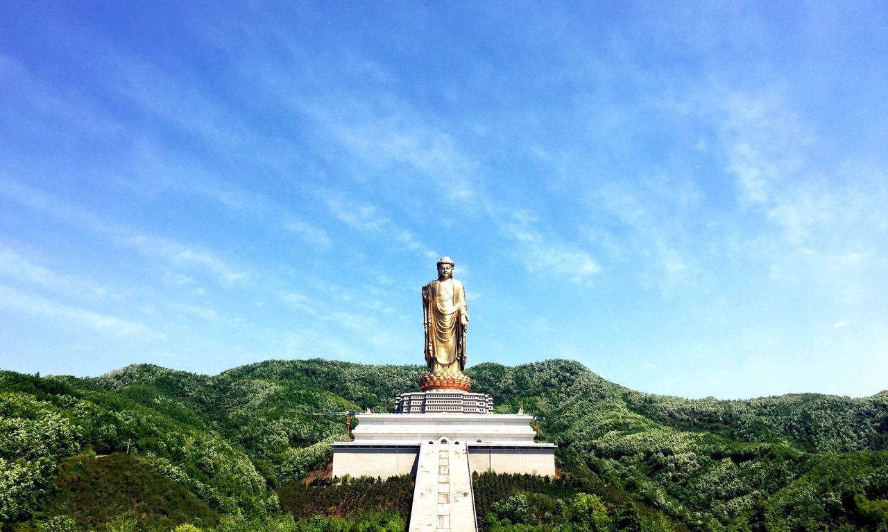 Buddha Of Lushan Mountain