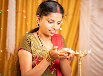 Young woman smiling