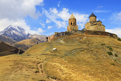 Mtskheta-mtianeti,  zminda sameba, gergetier dreifaltigkeitskirche, stepantsminda, georgia