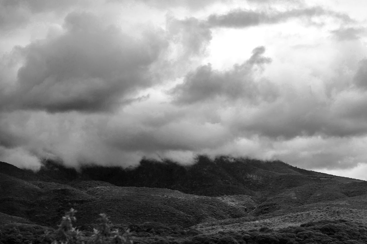 SCENIC VIEW OF MOUNTAIN AGAINST SKY