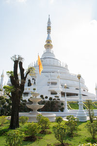 Exterior of temple building against sky