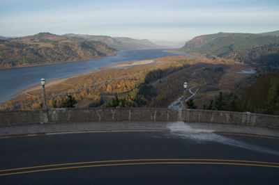 Landscape panorama at multnomah falls near portland, oregon, usa