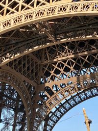 Low angle view of arch ceiling