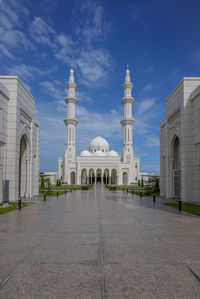 Beautiful islamic architecture of sri sendayan mosque in negeri sembilan, malaysia