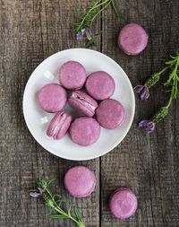 Macaroons and lavender