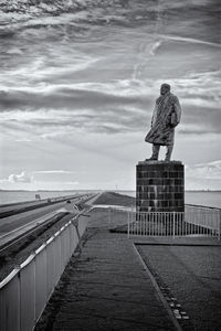 Statue against sky