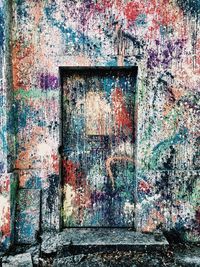 Graffiti on abandoned wall