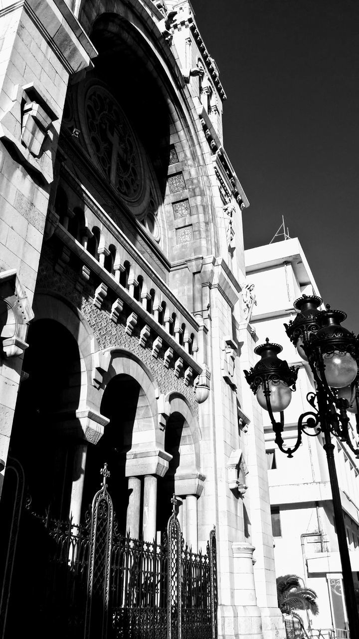 LOW ANGLE VIEW OF BUILDING