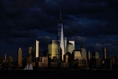 Lower manhattan skyscrapers in new york city against sky