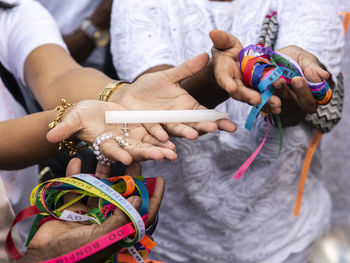 Faithful celebrate the last friday of the year at senhor do bonfim church.