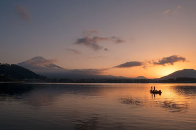 Beautiful natural landscape view of mount fuji at kawaguchiko during sunset in  japan