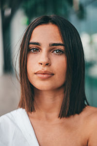 Close-up portrait of young woman