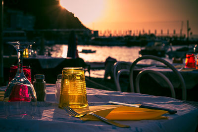 Sea and sun kept us company all day, a typical italian dinner awaits us on the still warm beach.