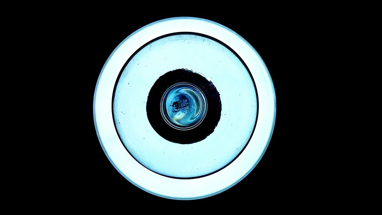 CLOSE-UP OF ELECTRIC LIGHT BULB