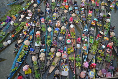 Floating market lok baintan