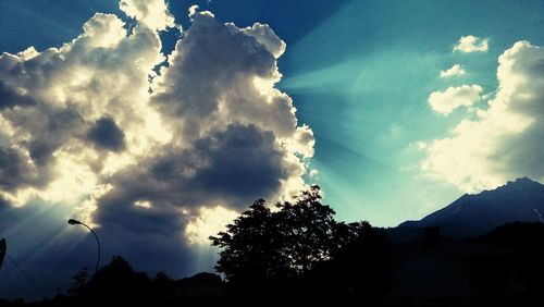 Low angle view of cloudy sky