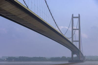 Stunning view across suspension humber bridge, hessle, hull, yorksire