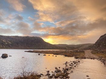 Lakes in the arctic, sunset, late autumn teribërka, russia