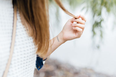 Close-up of woman hand