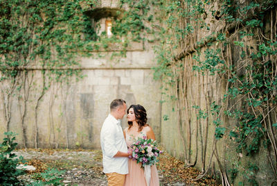 Bride holding bouquet