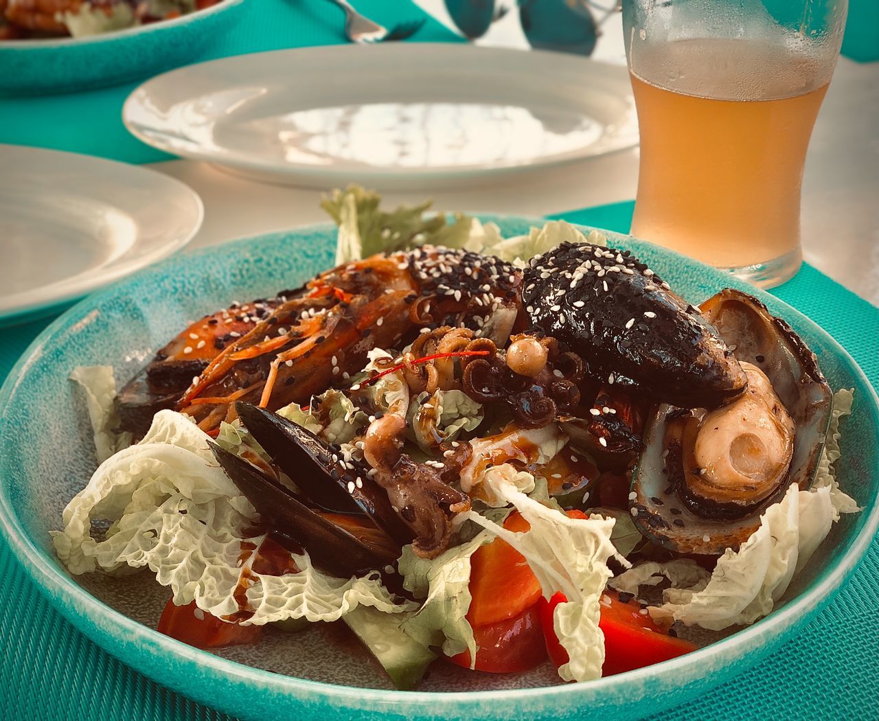 CLOSE-UP OF FOOD ON TABLE