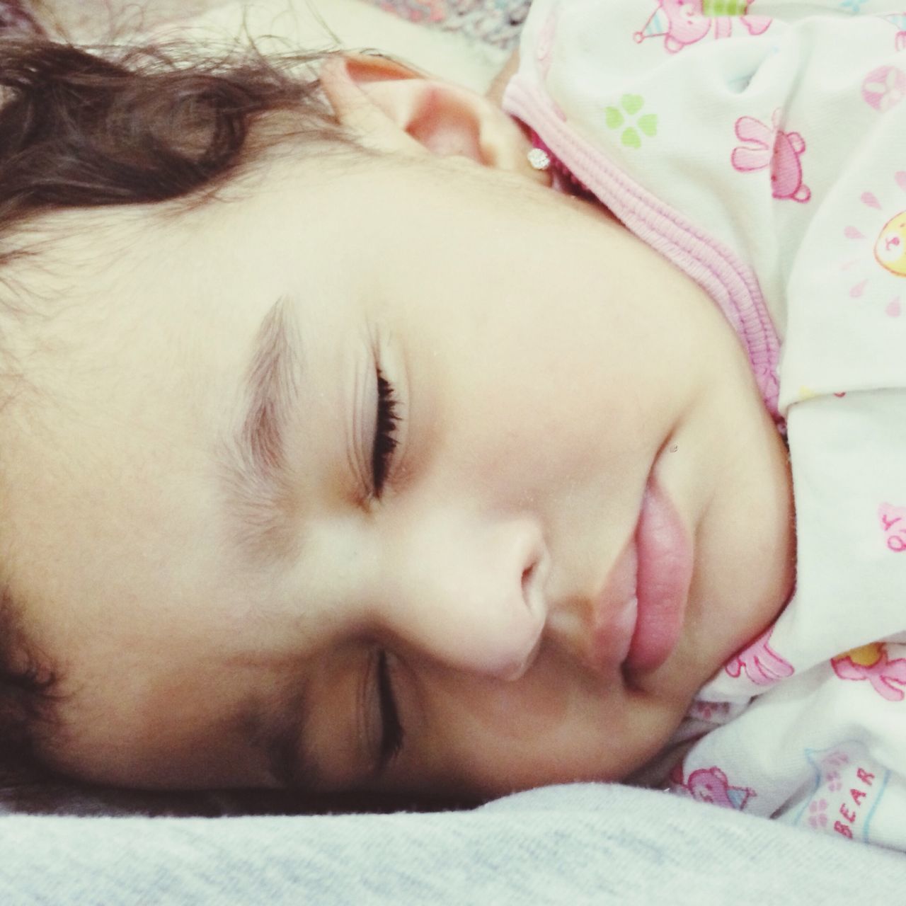 indoors, bed, sleeping, innocence, baby, childhood, relaxation, babyhood, lying down, cute, person, toddler, eyes closed, close-up, resting, home interior, headshot, blanket